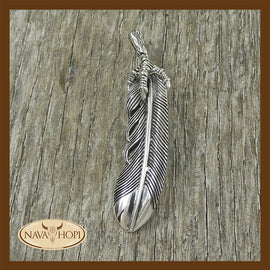 Anhänger Feder mit Kralle