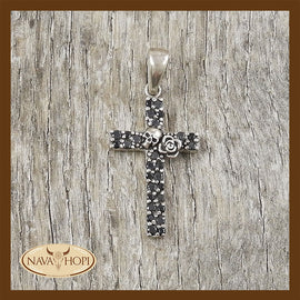 Anhänger Kreuz mit Totenkopf und Rose