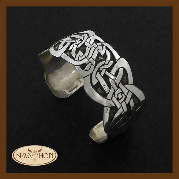 Armreif Tribal