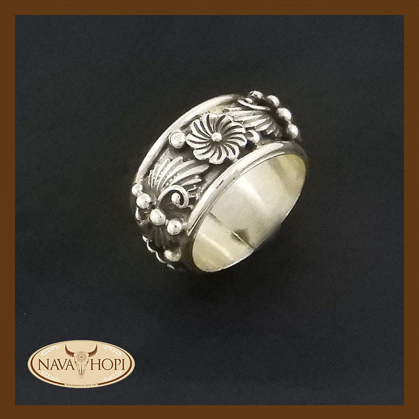 Navajo Damenring Flower