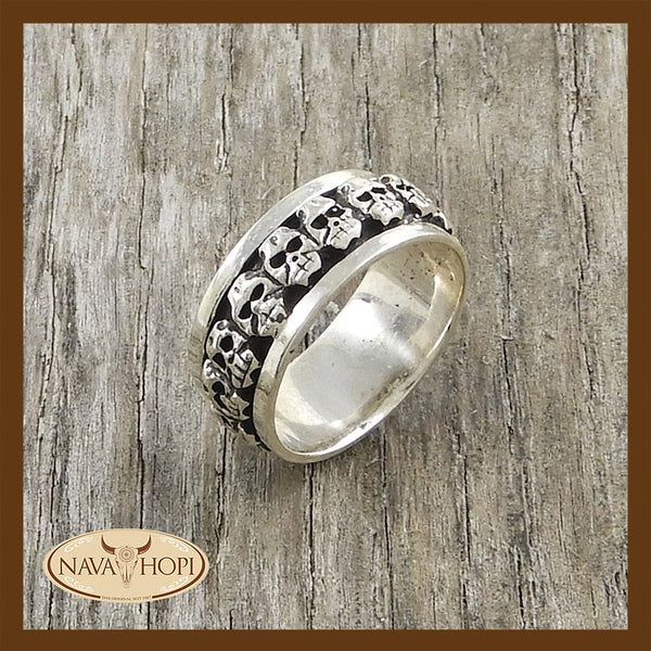 Ring Skulls