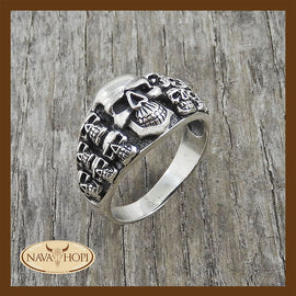 Ring Skulls