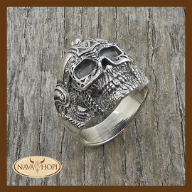 Ring Skull